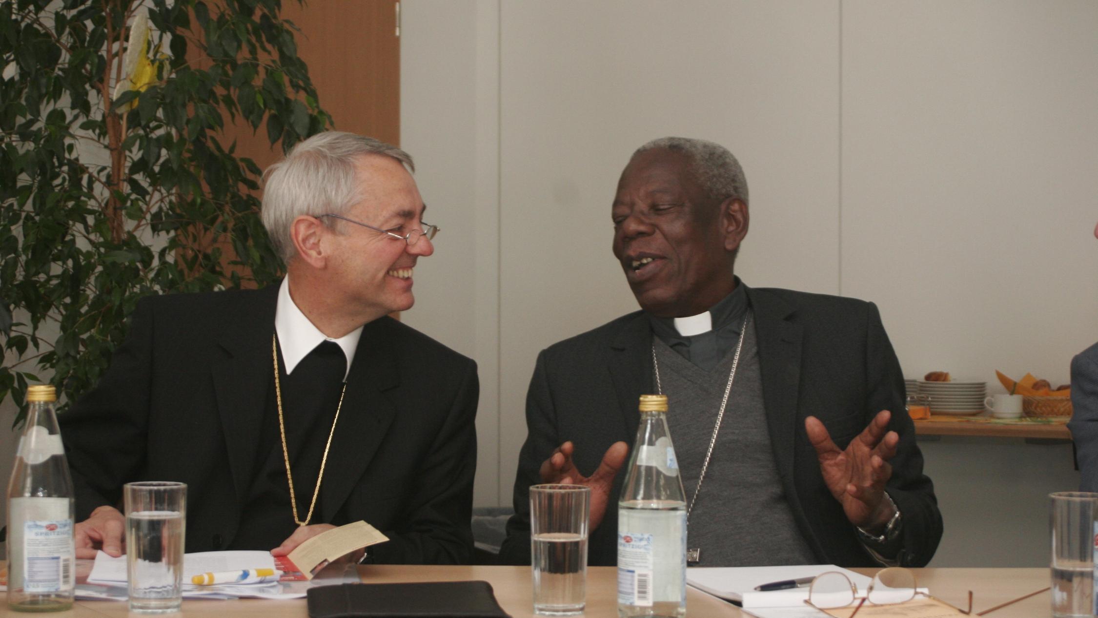 Pressekonferenz zur Gründung der Partnerschaft mit den Bischöfen Ludwig Schick und Jaques Sarr im September 2007